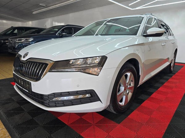 Skoda Superb Combi Ambition*1-Hand*Virtual*LED*Kamera