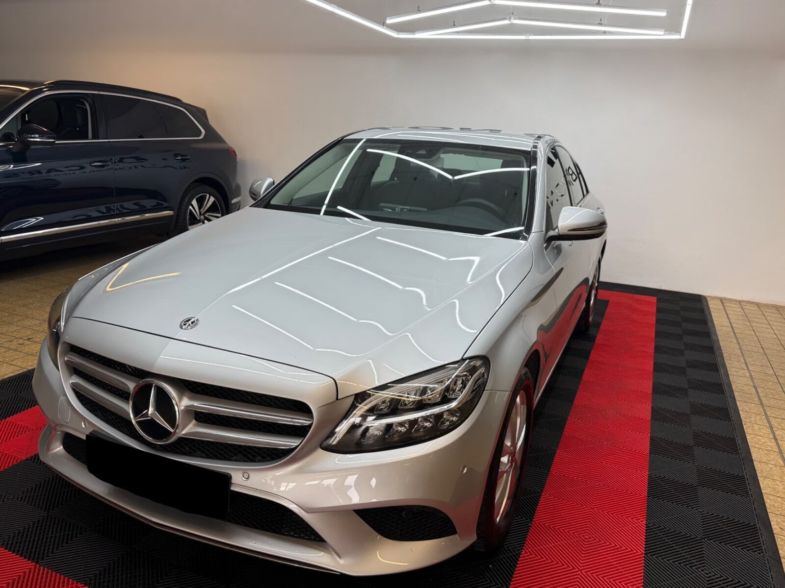 Mercedes-Benz C 180 C Lim Avantgarde/Navi/LED/Kamera/