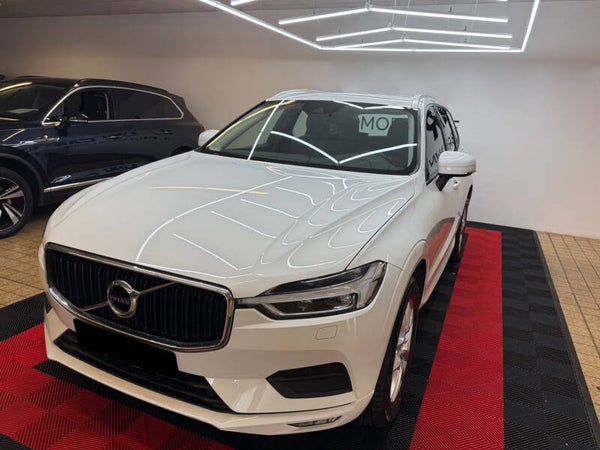 Volvo XC60 Momentum AWD/Navi/LED/T.Leder/TOP