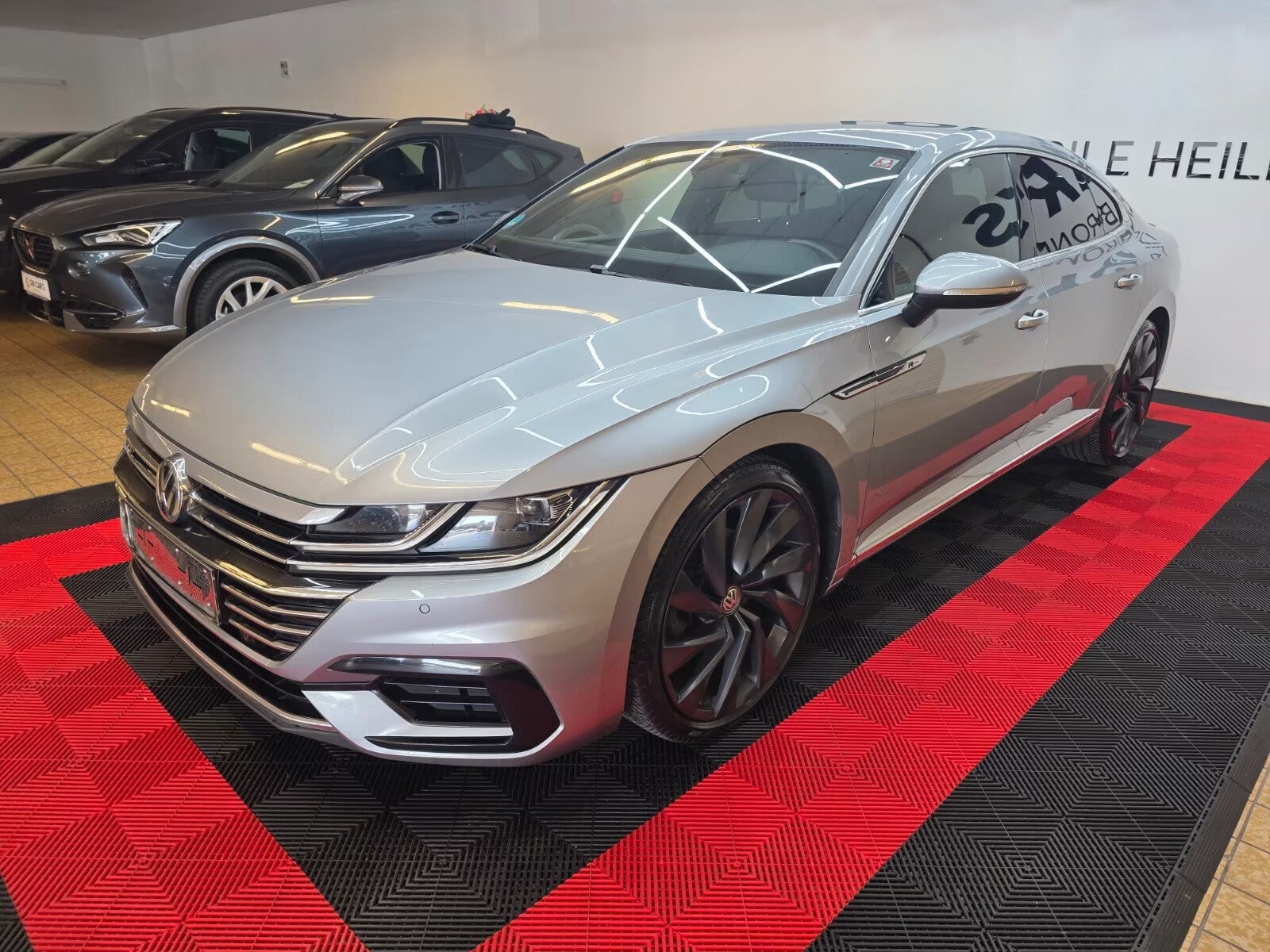 Volkswagen Arteon R-Line Sportpaket/Navi/Alcantara