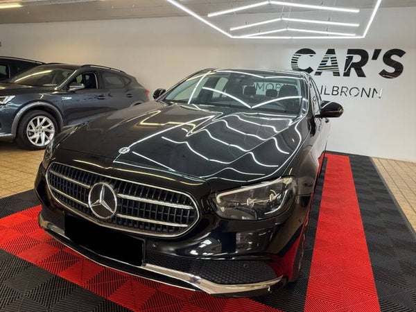 Mercedes-Benz E 300 Limousine E 300 de/Navi/LED/Kamera/