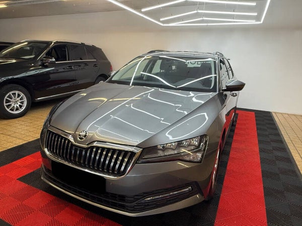Skoda Superb Combi Ambition/Navi/LED/Virtual/Erster H