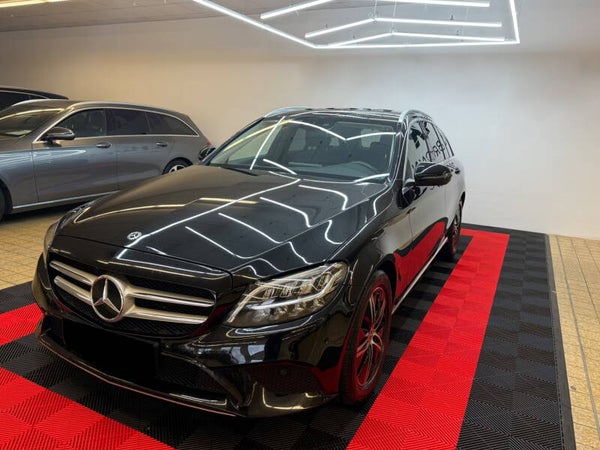 Mercedes-Benz C 220 TAvantgarde/Navi/Kamera/LED/Erster H/TO