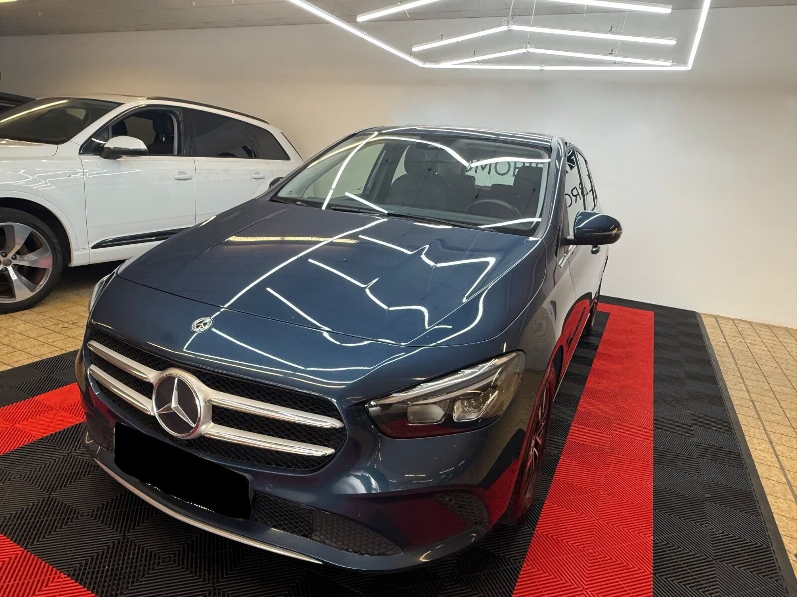 Mercedes-Benz B 200 d Avantgarde/Navi/LED/Kamera/Leder/