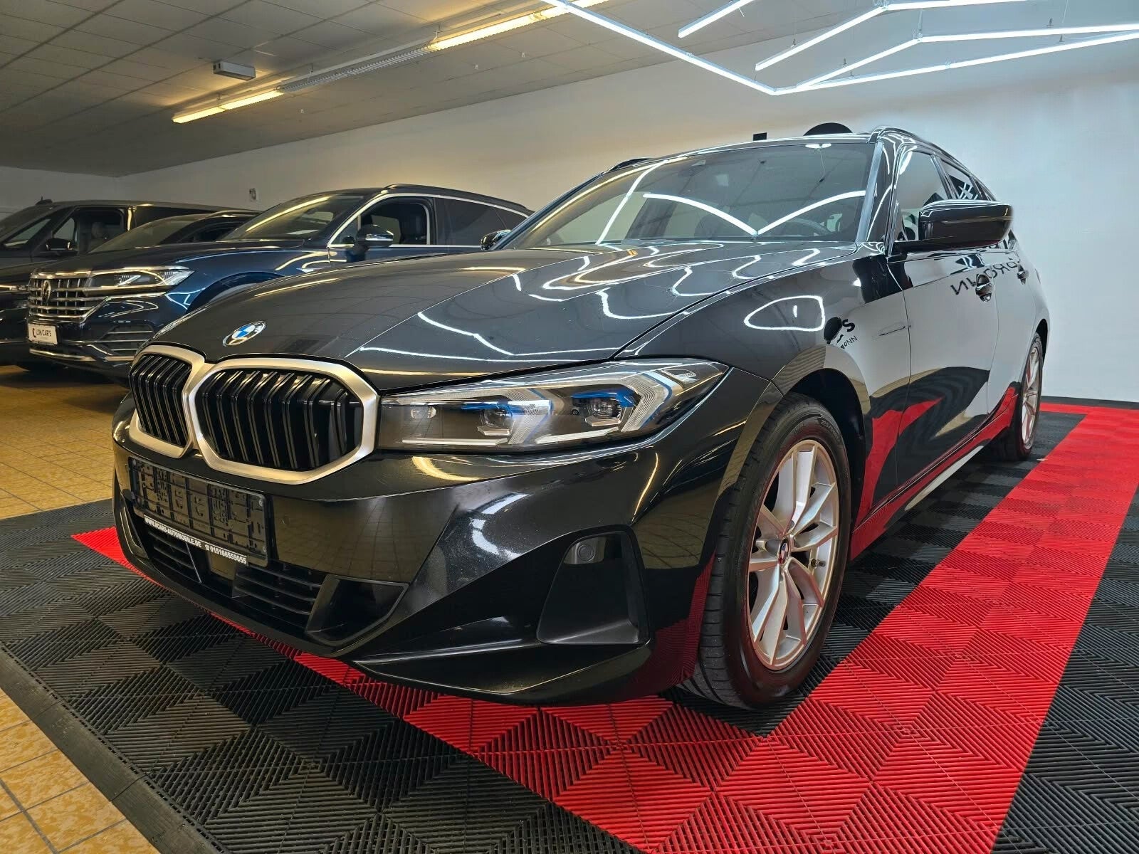 BMW 318 d Touring*1-Hand*Panorama*Leder*LED*