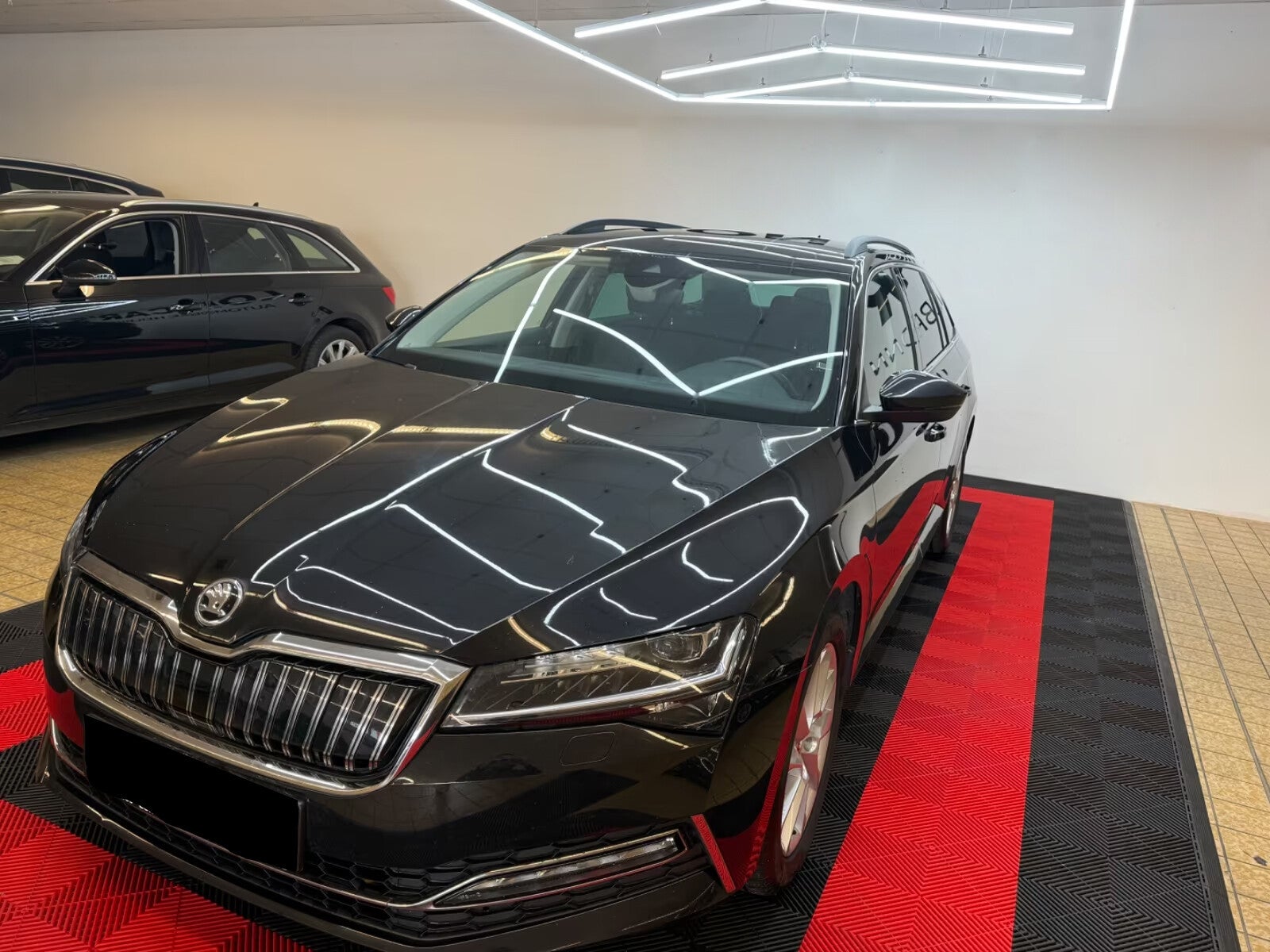 Skoda Superb Combi Ambition/Navi/LED/Totw/Abstandteile