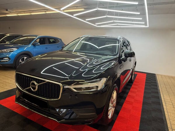 Volvo XC60 Momentum AWD/Navi/PANO/Kamera/Leder