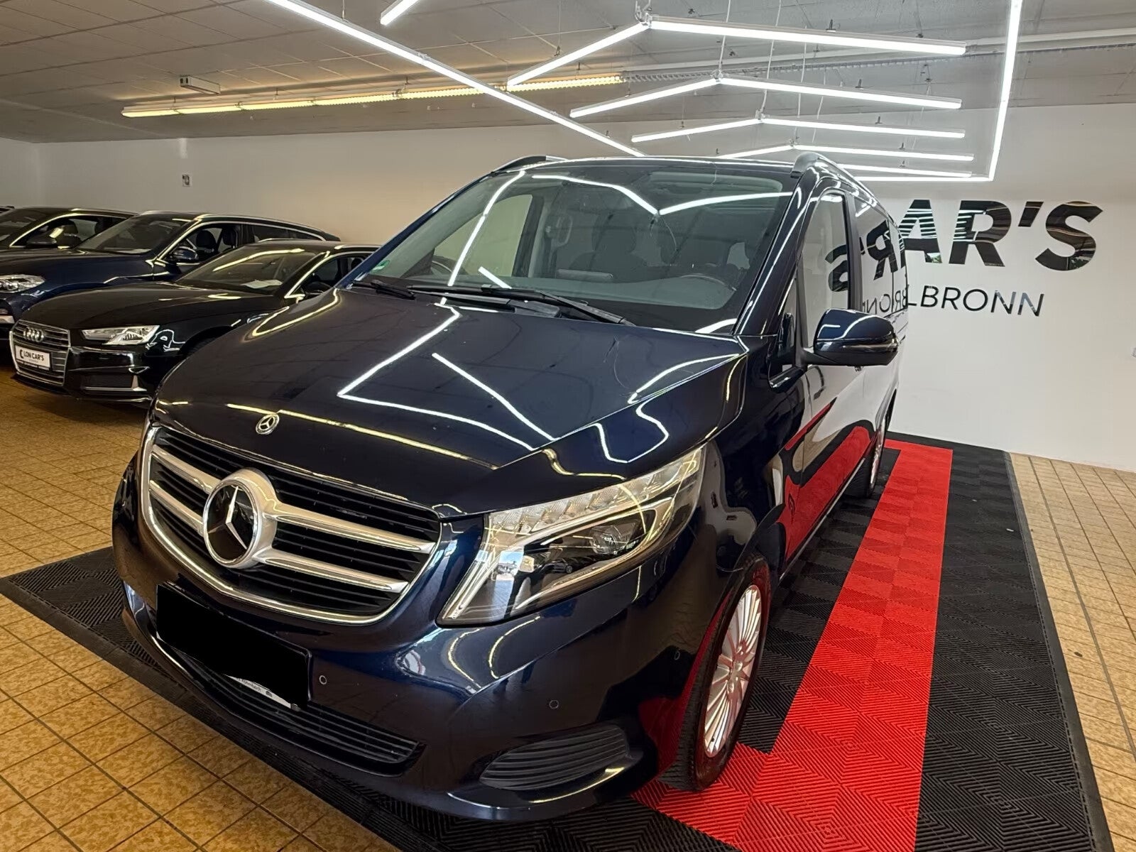 Mercedes-Benz V 250 Merc V250d LANG 4Matic/Navi/LED/PANO/