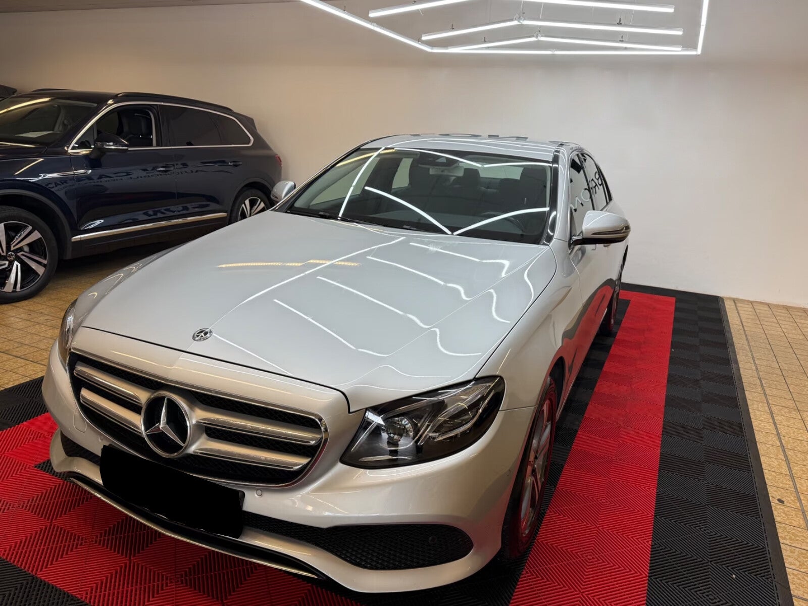 Mercedes-Benz E 200 d Limo Avantgarde/Navi/LED/Kamera