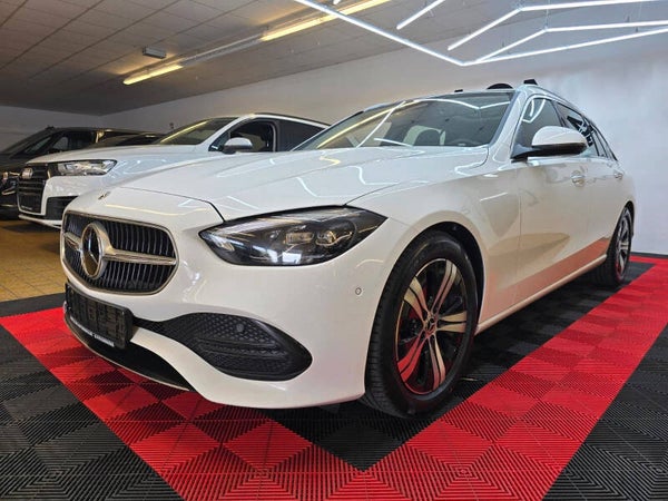 Mercedes-Benz C 220 *1-Hand*Panorama*Leder*LED*Keyles
