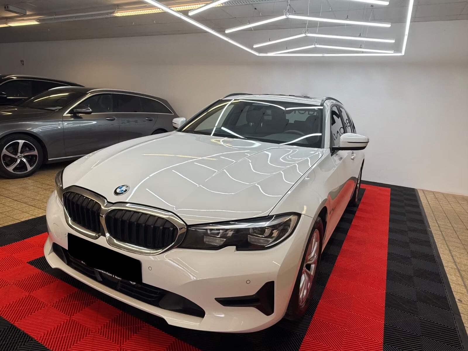 BMW 320 d Touring/Navi/LED/Kamera/Ambient/Erster H.
