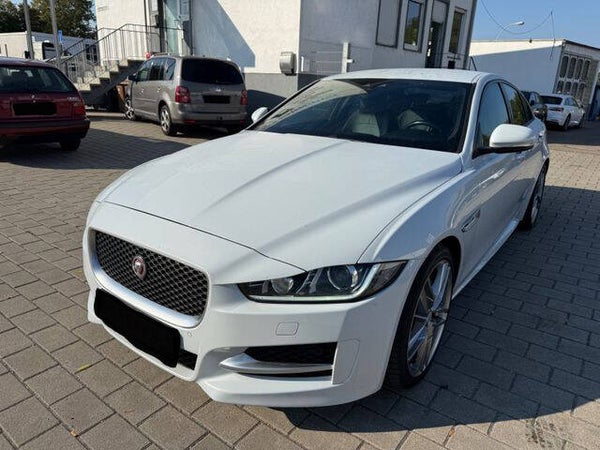 Jaguar XE R-Sport/Navi/Xenon/Kamera/Leder/TOP