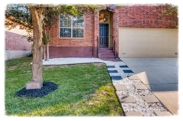 Lawn Mowing & Edging