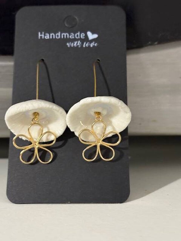 boucle-d'oreille fleur