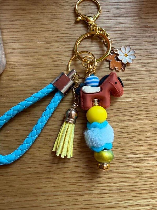 🐴 Porte-clés cheval bleu & jaune