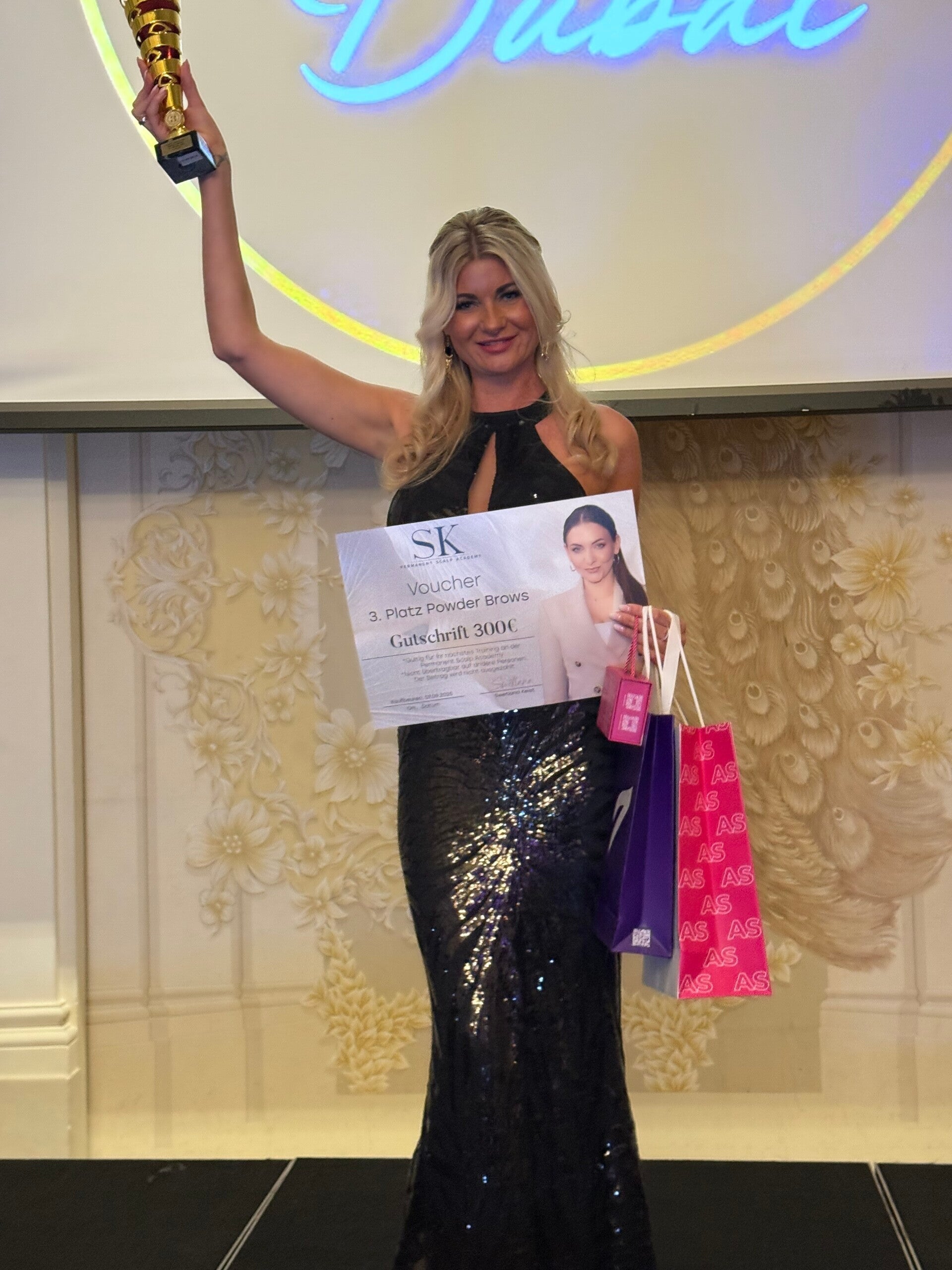 Astrid Sellner – Auszeichnung und internationaler Permanent-Make-up-Wettbewerb