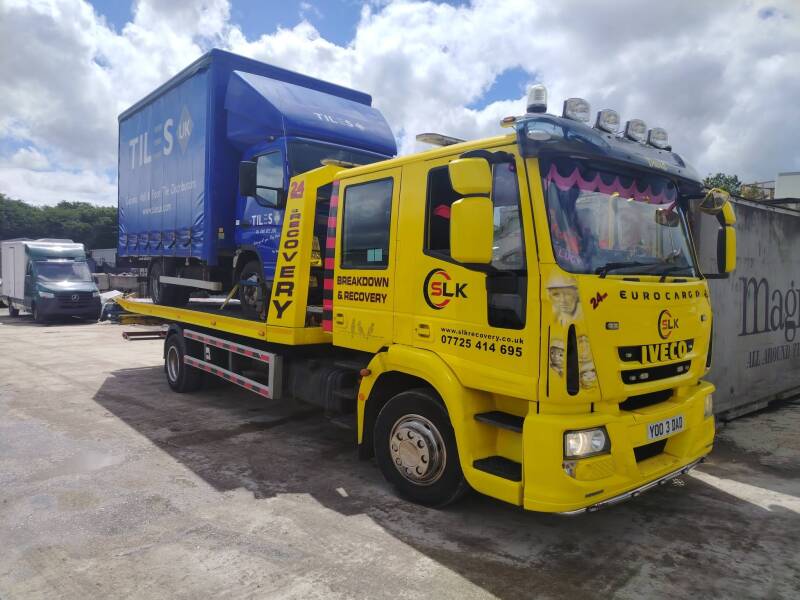 SLK REcovery with a light commercial on the back