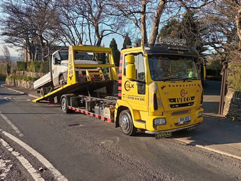 SLK REcovery Roadside recovery of a tipper truck