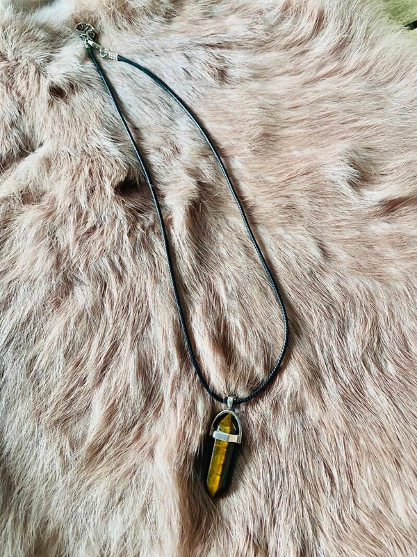 Ketting met edelsteen