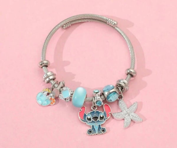 Stitch armband