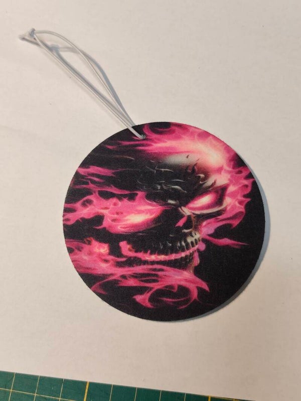 Sublimierter Duftbaum Totenkopf pink/grün