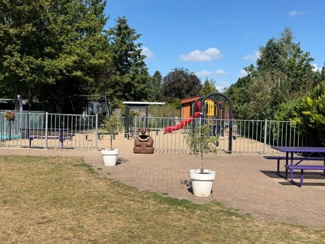 strokelbos naast camping bosgenoeg, de camping in ermeloen
