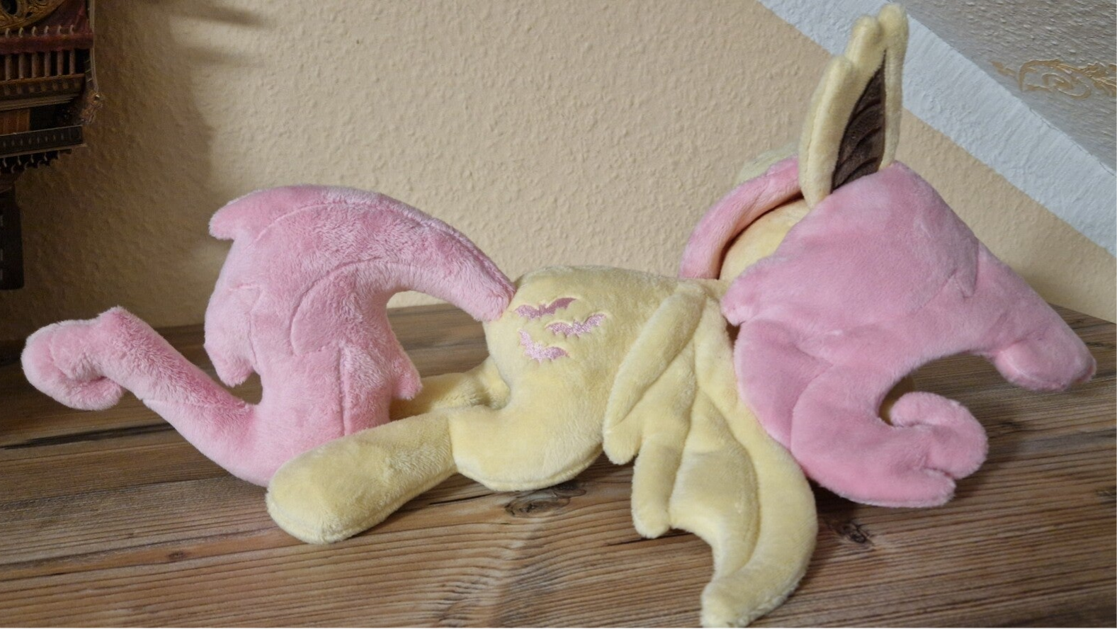 Flutterbat Beanie + little Cloud Pillow