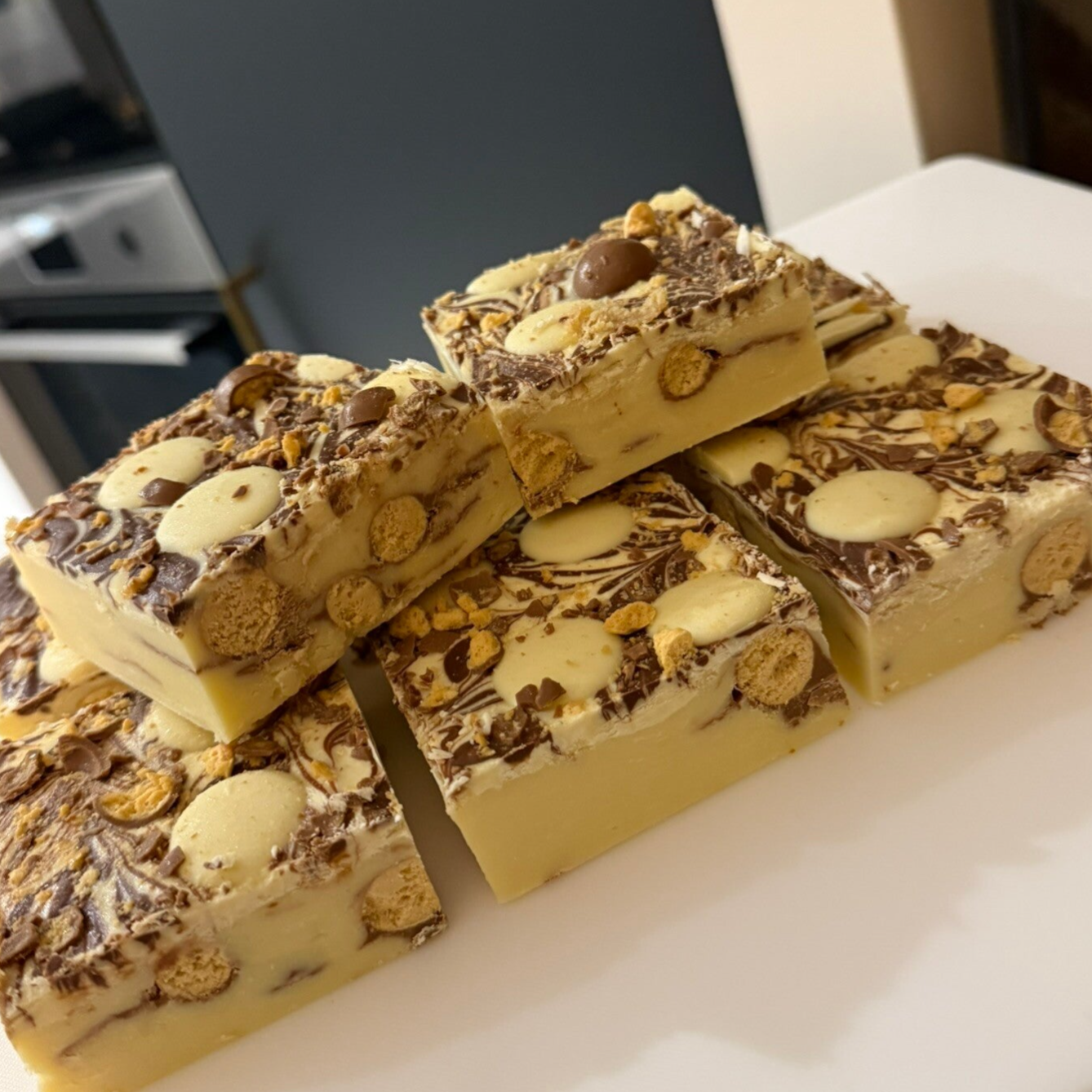 MILKYBAR AND MALTESER FUDGE