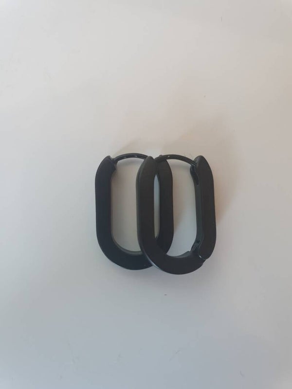 Créoles ovales noires
