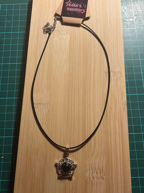 Pentagram pendant black