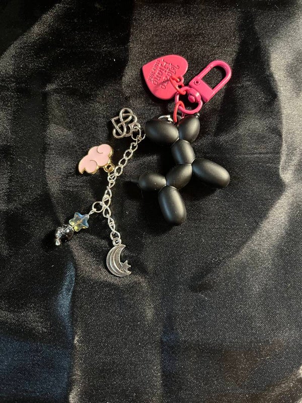 Balloon dog keyring