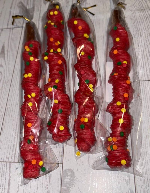 chocolate caramel pretzels