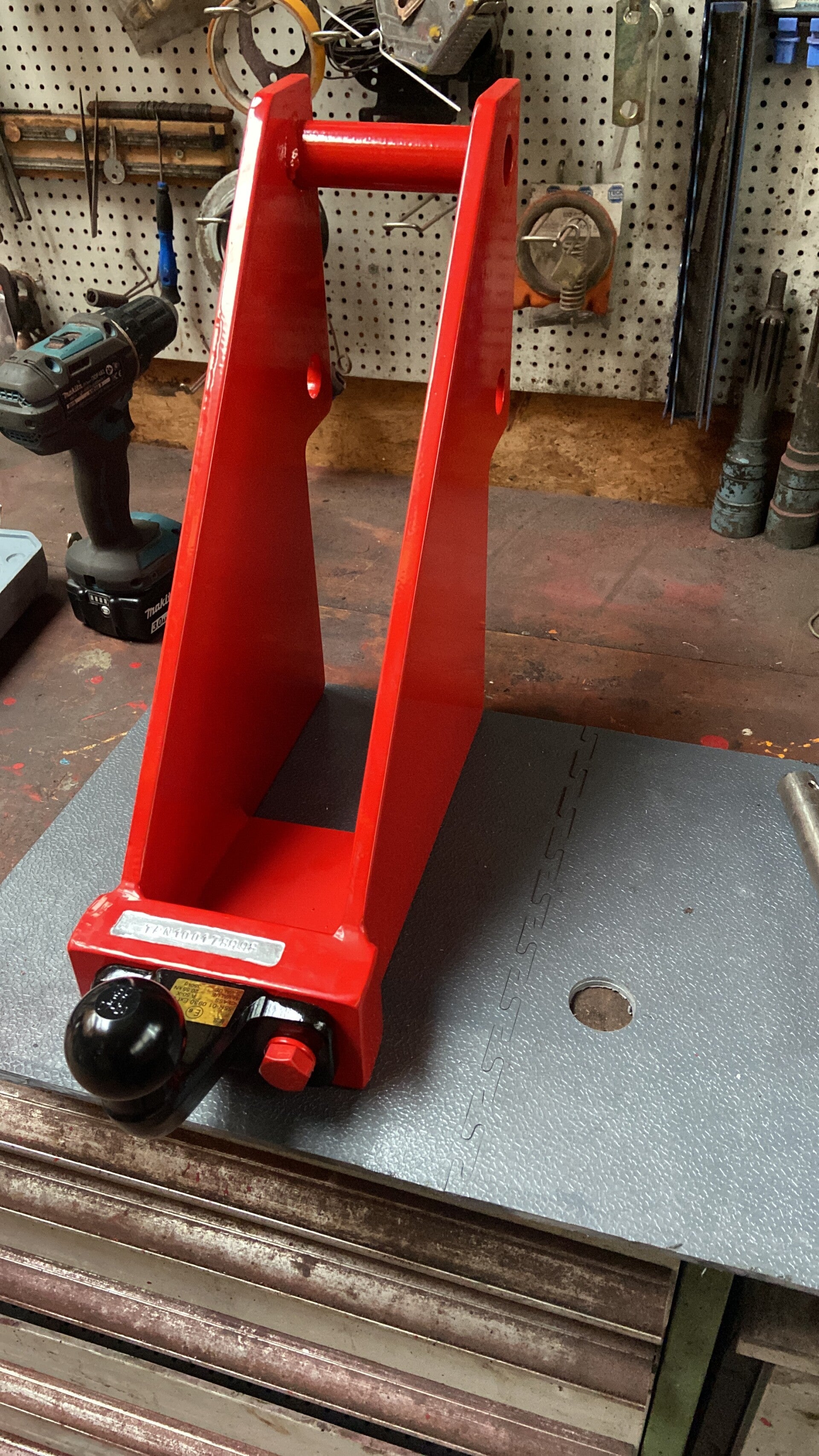 Kugelkopf-Anhängerbock für T25 Getriebe