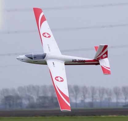 AVIOS Kobuz Sports-Scale Aerobatische Zwever (met Flaps)