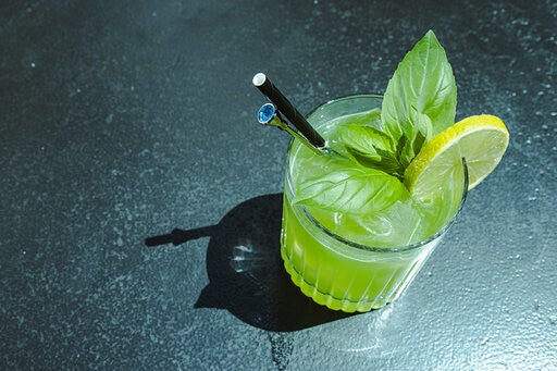 coktail gin basil smash, lokace-bar, Lyon 7