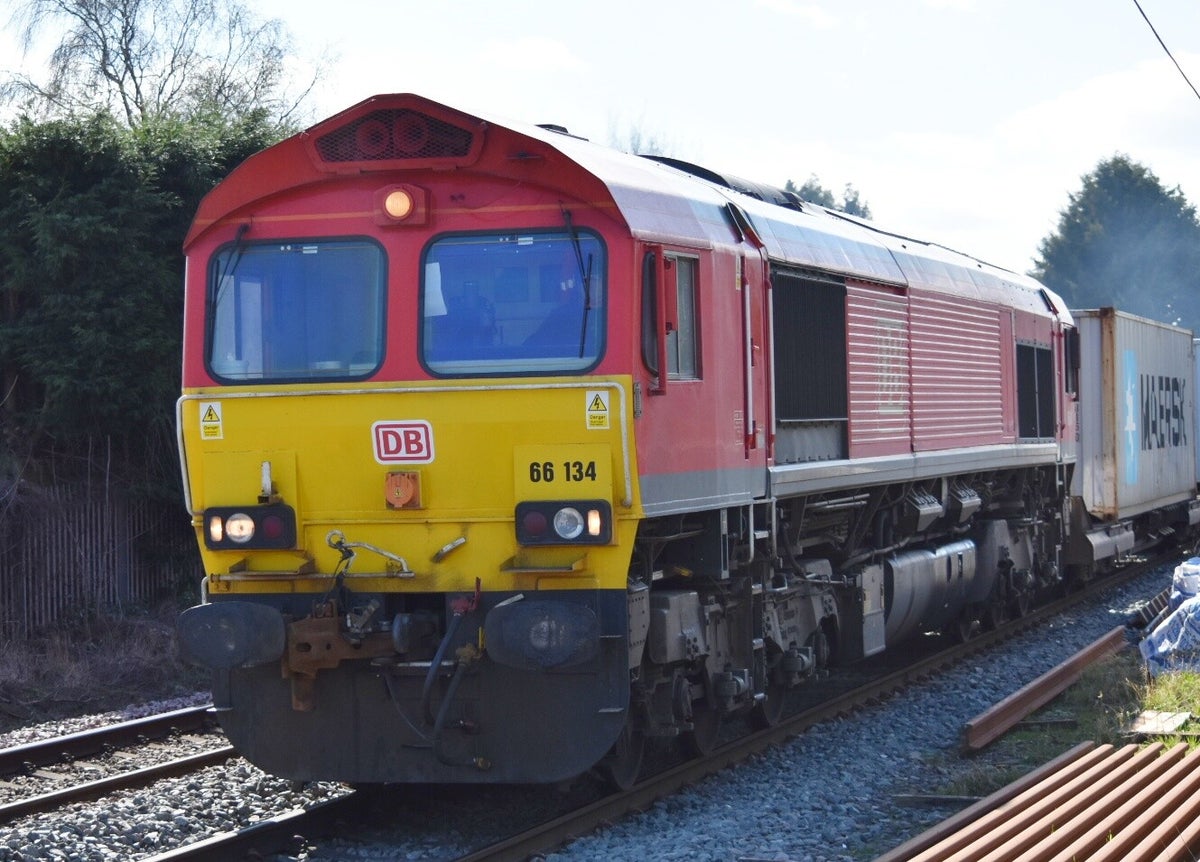 Inside Class 66 17/3/2022 : Class 66 | RailwayTrainPhotographs