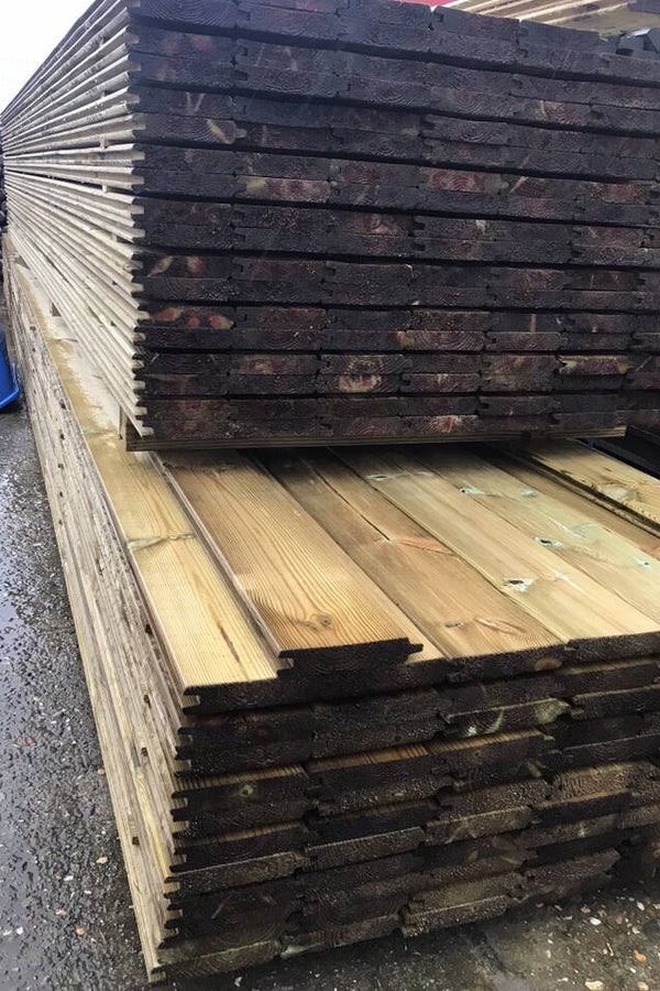 tand en groefplank 28 x 145 x 3.00 scandinavisch grenen