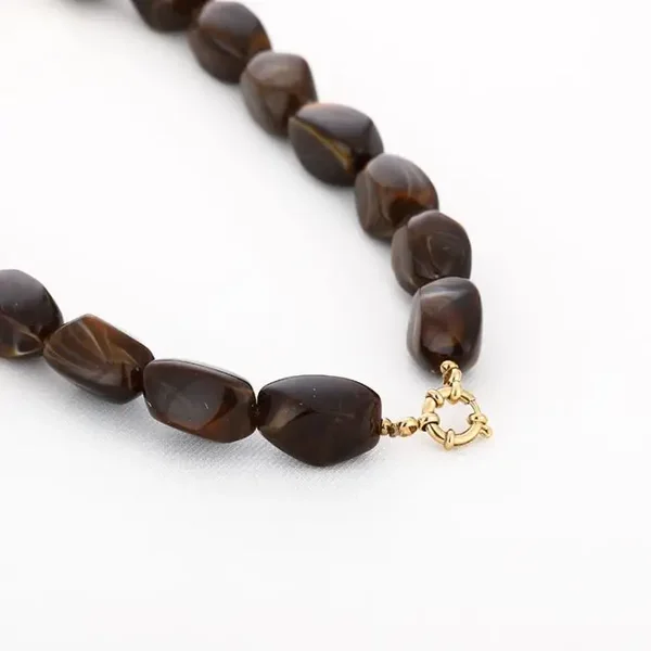Kralenketting bruin vierkant