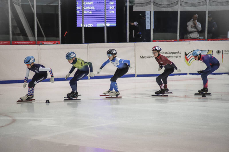 Brugse shorttrack club tijdens de Hanse Cup