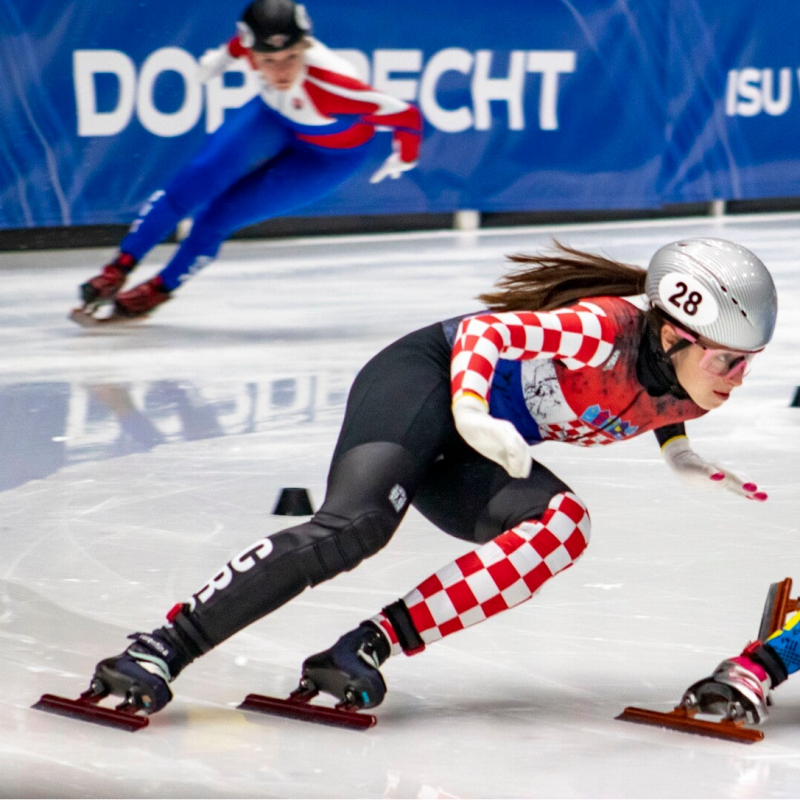 De Kroatische Valentina Ascics op FVH Skates tijdens de Olympische kwalificatiewedstrijd in Dordrecht 2021