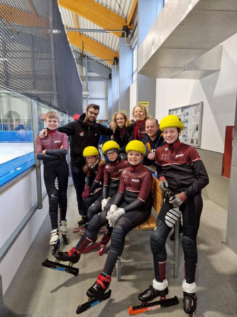 Brugse delegatie schaatsers tijdens de wedstrijd in Luxemburg