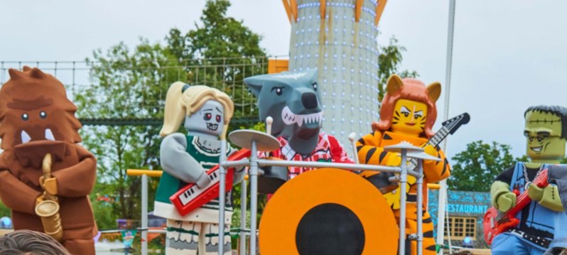 Legoland windsor brick or treat review monster street 2023