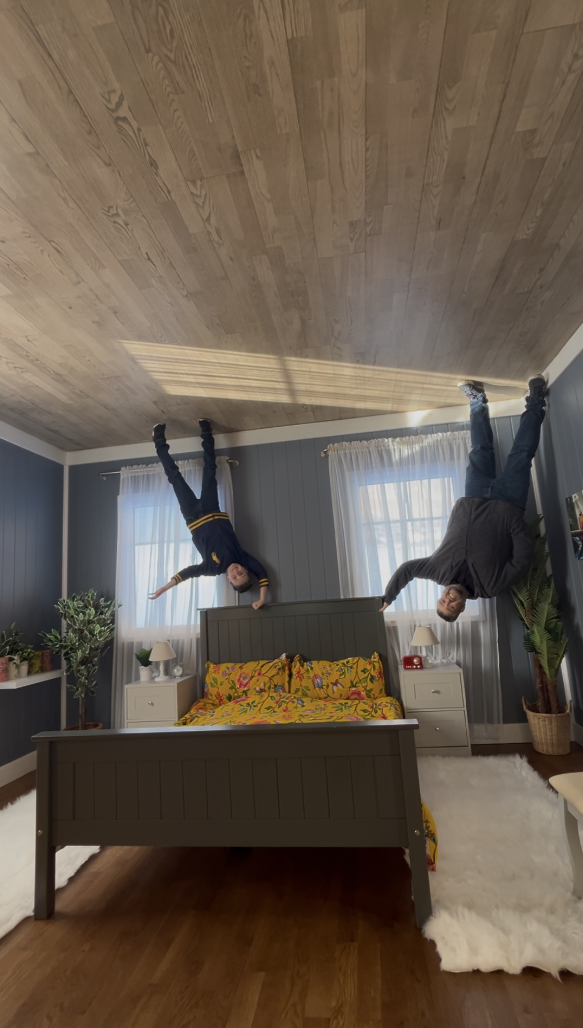 Upside down house Portsmouth reviews what's on for kids in Portsmouth Hampshire family fun school holidays 