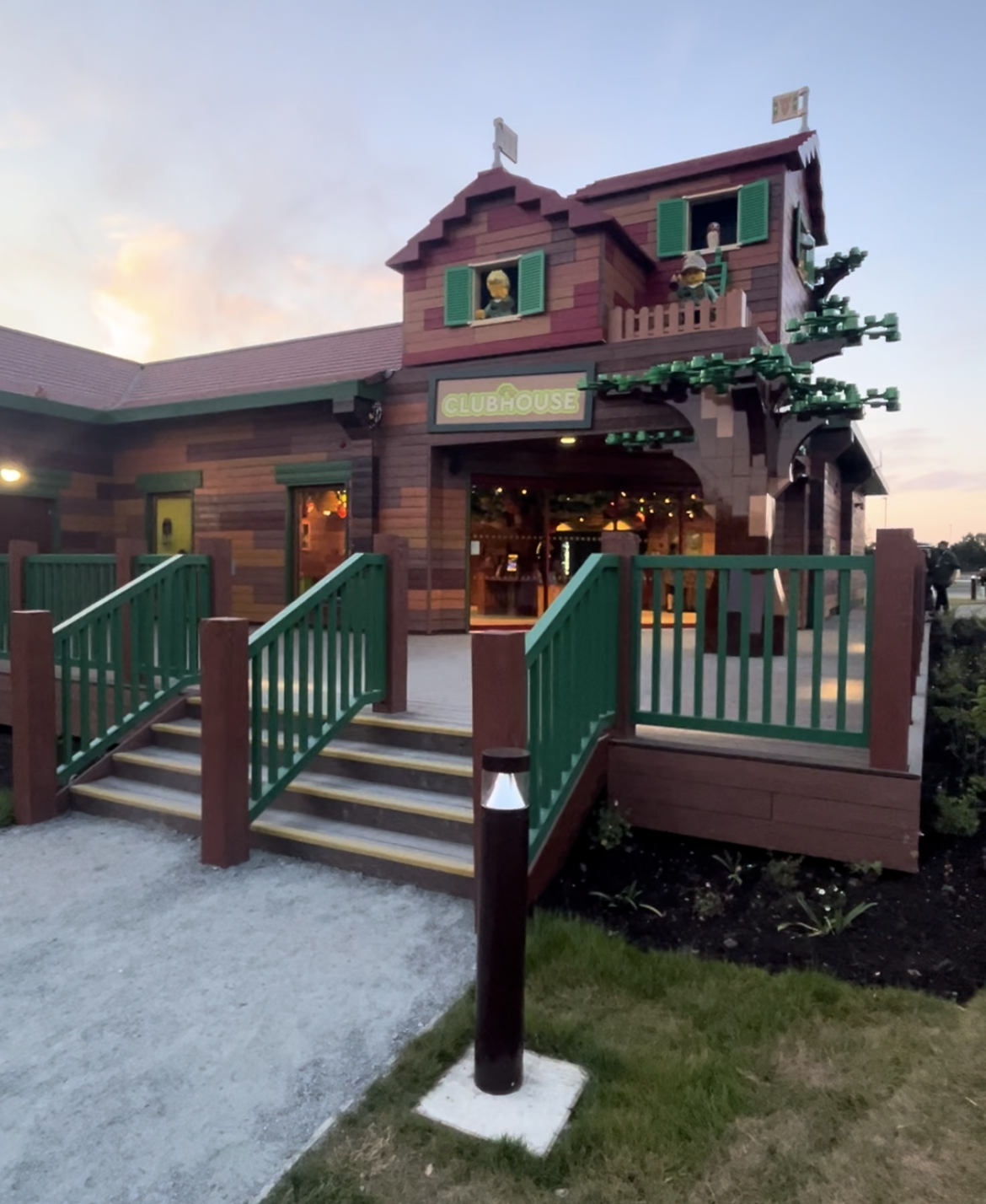 Clubhouse Legoland woodland village 
