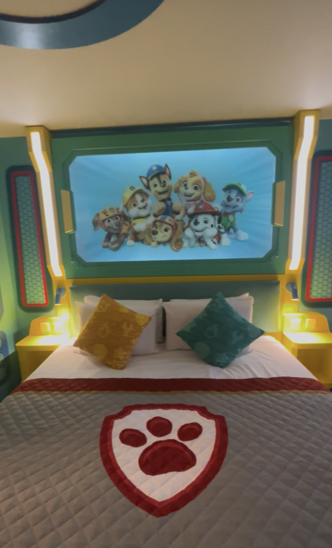 Paw patrol Room Chessington World Of Adventures Advenuture bay new paw patrol theme park uk paw patrol activities for kids uk 