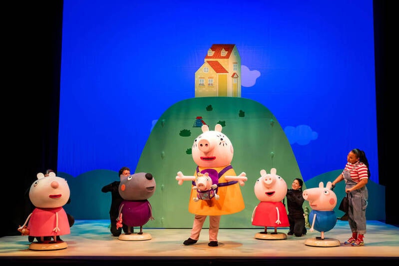 Peppa Pig Big Family Adventure Review Portsmouth Hampshire things to do in Portsmouth London West Sussex Uk Kids First Theatre Trip Baby Evie Peppa pig live Uk 