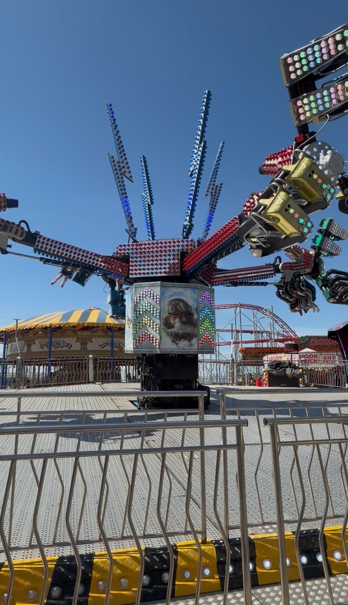Clarence Pier Portsmouth  Super Saver Wristband  Things to do in Portsmouth with kids  Hampshire family days out Summer holidays in Hampshire     Portsmouth amusement park     Putt Hutt Portsmouth  Portsmouth attractions
