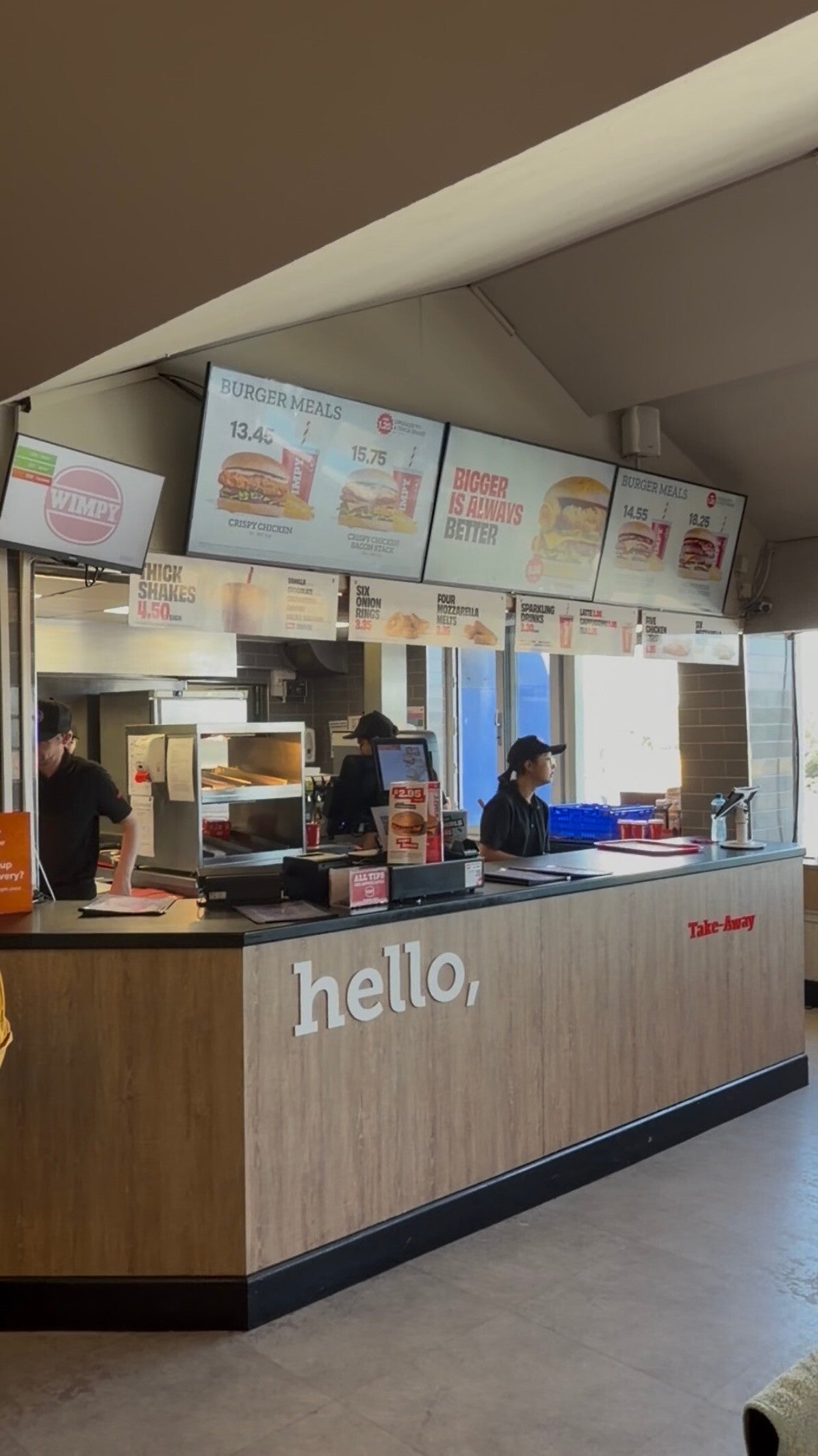     Wimpy Portsmouth  Wimpy Clarence Pier      Wimpy Saver Menu 80s nostalgia restaurants  Lunch at Clarence Pier     Wimpy Clarence Pier review     Classic British burger restaurant