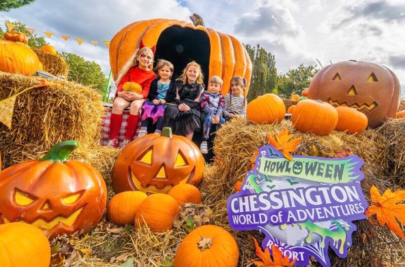 LEGOLAND Brick or Treat Chessington Howl’O’Ween Alton Towers Scarefest family Halloween theme park Halloween theme park UK autumn theme park day out Hobbledown Halloween 