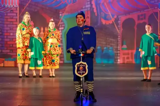  Aladdin Kings Theatre Portsmouth review  Pompey Panto Aladdin  Hampshire family Christmas outing Jack Eadwards Jacob Bailey Shaun Williamson Rustie Lee 